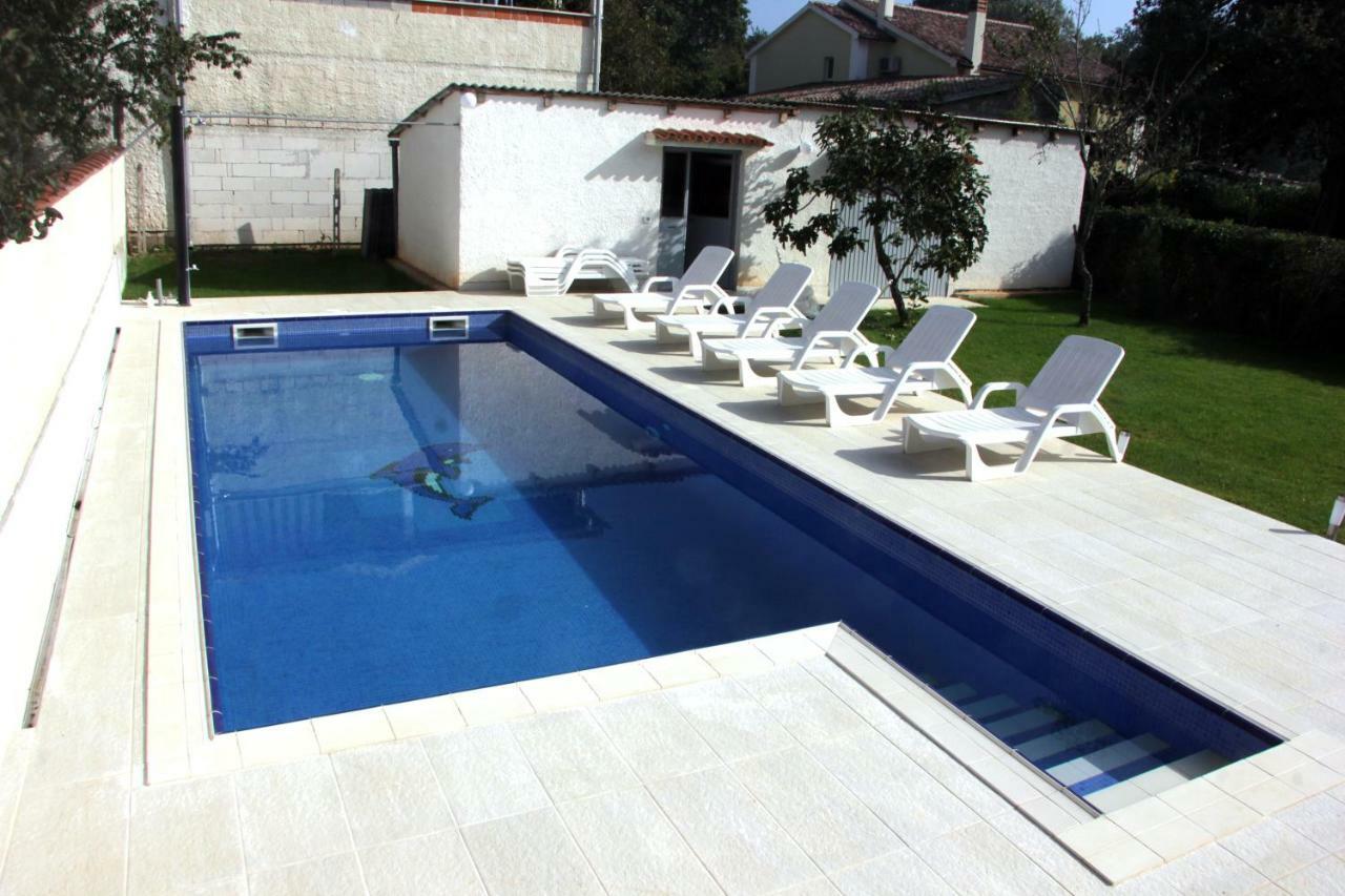 Vacation House "Viola" Fažana エクステリア 写真