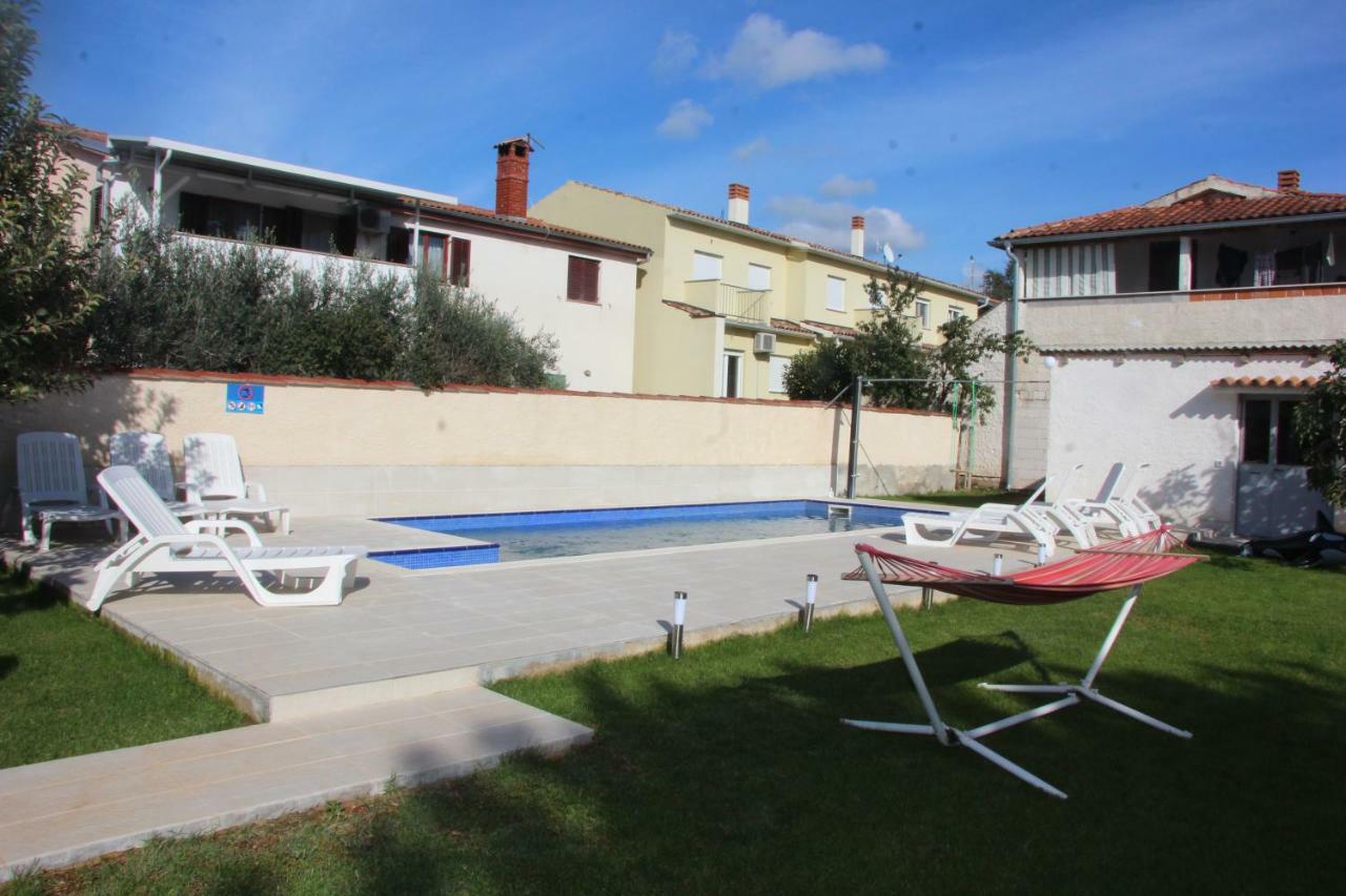 Vacation House "Viola" Fažana エクステリア 写真