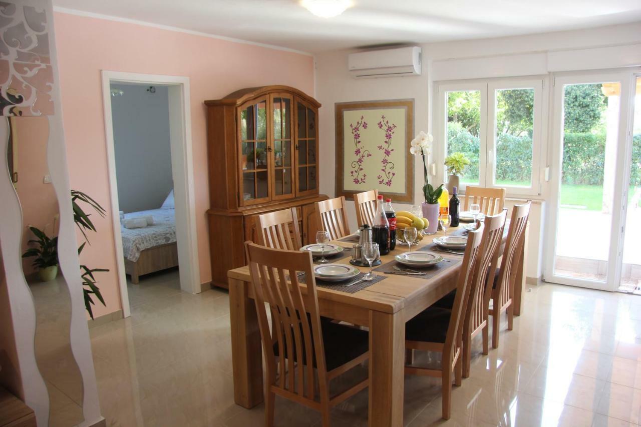 Vacation House "Viola" Fažana エクステリア 写真